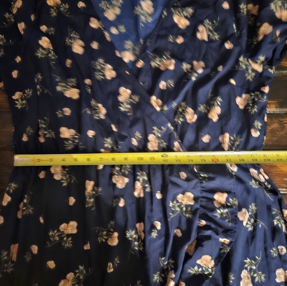 INFLUENCE ASOS navy faux wrap midi dress with pink floral print and ruffle - Picture 5 of 8